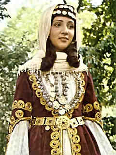 Історія моди вірменський національний жіночий костюм