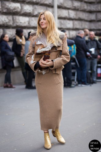 Cum și cu ce să poarte o fustă în toamnă 20 imagini Streetstyle