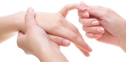 Як лікувати тріщини на пальці близько нігтя