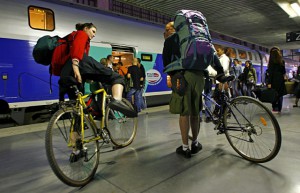 Cum să transportați o bicicletă în metrou, tren, tren, avion