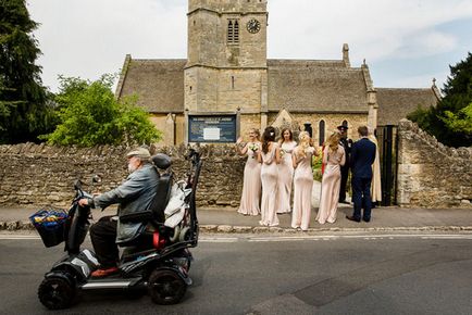 Як прийоми вуличної зйомки можуть стати в нагоді в весільної фотографії