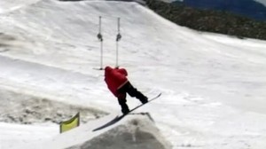 Cum să sari 180 și 180 de spate pe snowboarding