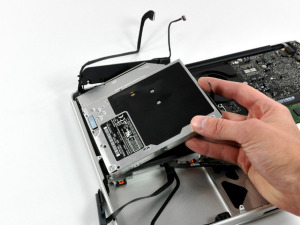 Як розібрати ноутбук apple macbook pro unibody 13 