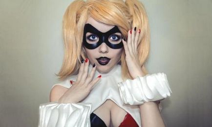 Hogyan készítsünk Harley Quinn jelmez Halloween jelmez