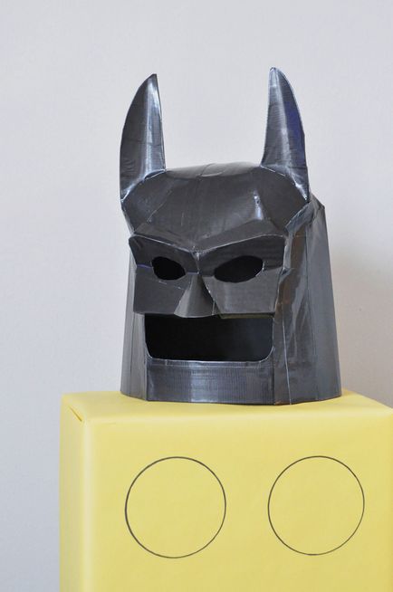 Cum să faci o mască de carton Batman cu mâinile tale o mască neagră de Batman lego din hârtie, fotografie și