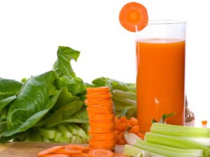 Як зберегти здоров'я за допомогою морквяного соку корисні властивості і протипоказання