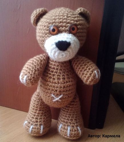 Cum se potrivește ursul amigurumi - o casă veselă