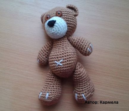 Cum se potrivește ursul amigurumi - o casă veselă