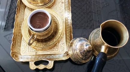 Rețete de cafea orientale pentru cafea arabă