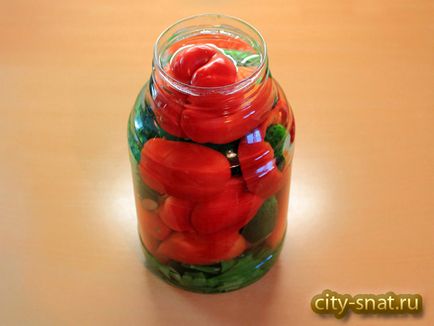 Консервоване асорті з помідорів, перцю і огірків - Шарипово домашній