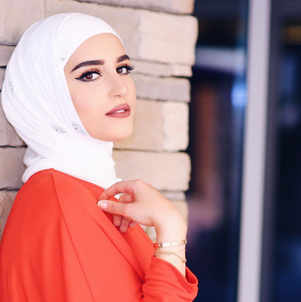 Machiaj în hijab, fotografie, revista cosmopolită