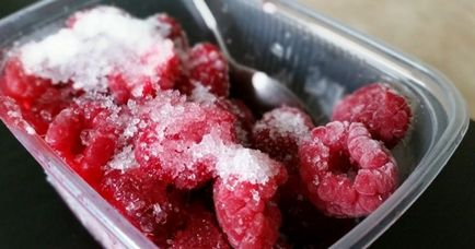 Málna cukorral - dörzsölte receptek, főtt és fagyasztott bogyók télen