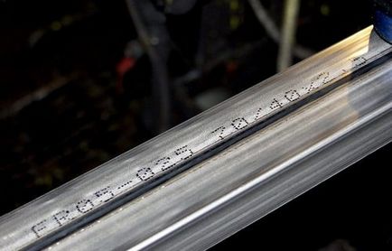 Marcarea decodificării țevilor din oțel în conformitate cu tabelul și specificațiile