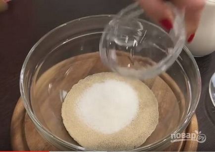 Finom házi kenyér savanyú tej - lépésről lépésre recept fotók a (kenyér) Finom házi kenyér savanyú tej - lépésről lépésre recept fotók