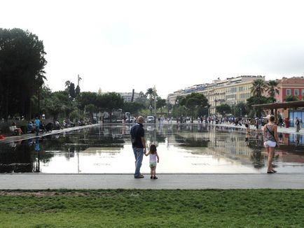 Într-o zi în Nisa - distrează-te pe tine însuți și pe copil, rusă și franceză