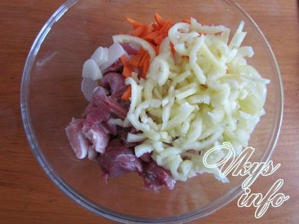 Ciorbă de legume cu carne în manșon pentru rețetă de coacere cu fotografie