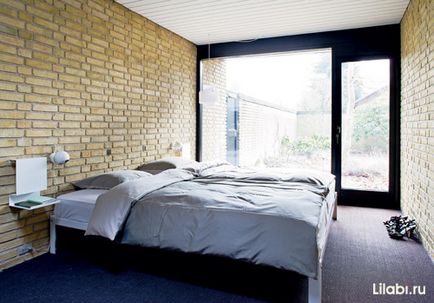 Panoul din dormitorul de deasupra patului - cum afectează imaginile feng shui-ul din casă