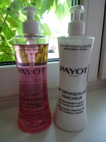 Lapte de curățare Payot cu extract de afine și tonifiant pentru îmbunătățirea revizuirii culorii feței