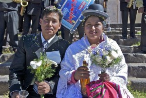 Perui esküvő a turisták számára, szeretnek repülni