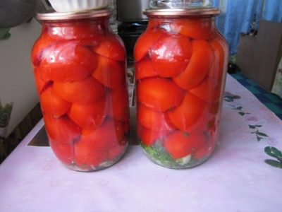 Tomate pentru jumătăți de conserve de iarnă