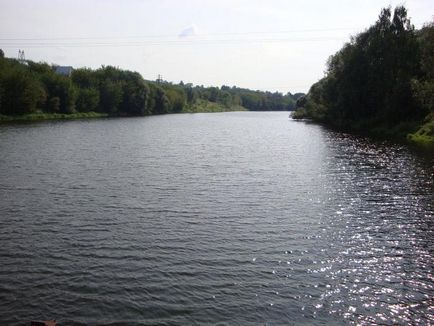 Pakhra River - szabadság horgász