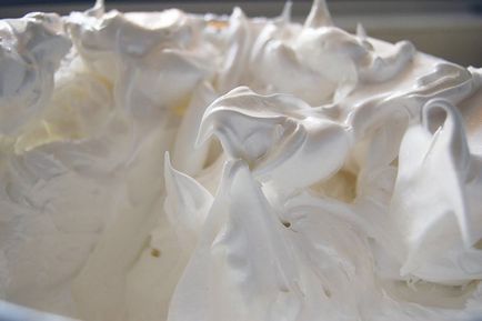 Rețeta secretă meringue a patiserilor francezi