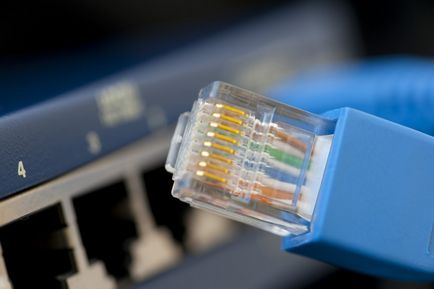 Viteza Internet pentru a alege un cablu pentru o rețea locală, o descriere a rețelelor de perechi răsucite, pisică, Ethernet