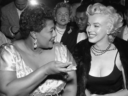 Halál a Marilyn Monroe kommunista gyilkosság, intrika pszichoanalitikus vagy a kar az amerikai maffia