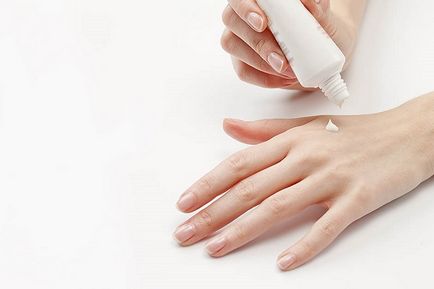 Remedii pentru pielea uscată a mâinilor - caracteristici de alegere și aplicare