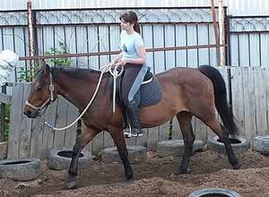 Заслужава ли си да яздите кон, как да се носят седлото
