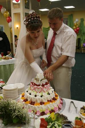 Весільний сценарій продажу весільного торта
