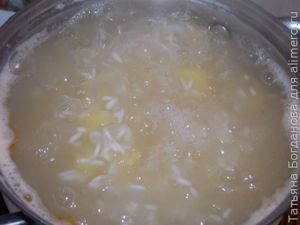 Томатний суп з рисом