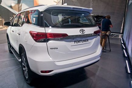 Toyota fortuner 2017 фото і важливі особливості