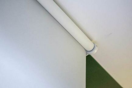 Corner zöld konyha 10 négyzetméteres az ablakon - fotó konyha udvar (konyha udvar valódi fotók) Corner zöld konyha 10 négyzetméteres az ablakon - fénykép konyha udvar