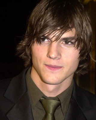 Válasszon egy frizura, hogy a barátja! Ashton Kutcher Brad Pitt
