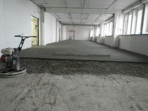 Види стяжок для підлоги в квартирі поради щодо застосування та встановлення