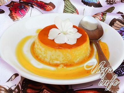 Flan de ou cu reteta de desert de caramel cu o fotografie