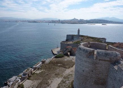 Castelul iff - închisoarea contelui de Monte Cristo