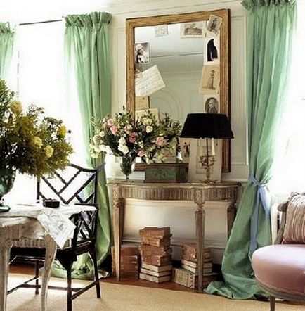Зелені штори для спокою в будинку