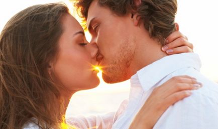 14 Lucruri nebune care ni se întâmplă când ne îndrăgostim