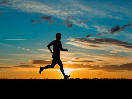 Чим корисний біг вранці для чоловіків і жінок в чому користь чи шкода бігу підтюпцем