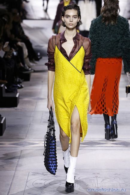 Crossfashion group - модні поєднання осінь-зима 2016-2017 плаття-сарафан з сорочкою, водолазкой і