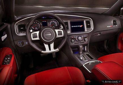 Dodge Charger - a legendás izom autó egy erős motorral