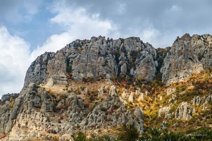 Valea fantomelor - o rută de mers pe jos, Crimeea