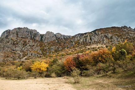 Valea fantomelor - o rută de mers pe jos, Crimeea