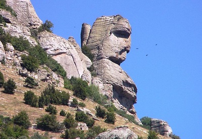 Valea fantomelor din Alushta (Crimeea) cum să ajungi acolo cu mașina, fotografie, descriere