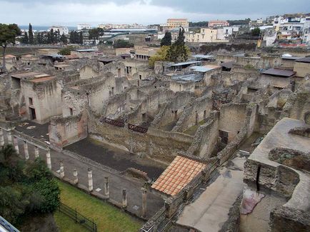 Herculaneum hogyan juthatunk el oda, és mit kell látni