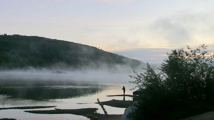 Muntele este scufundat, muzeul naturii al rezervației Vishera și lacul de a bea din nou pe drum