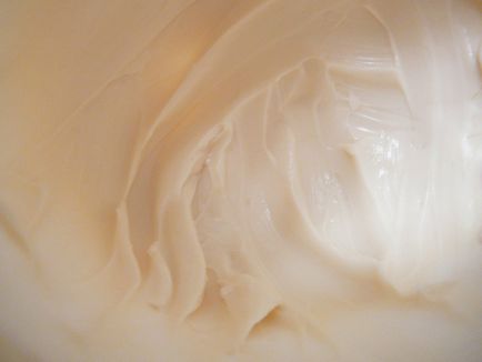 Oaspete post crema de cremă crema de îngrijire a corpului (lift-fermete), bella_shmella