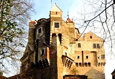 Castelul medieval gotic Pernštejn din sud-estul Republicii Cehe